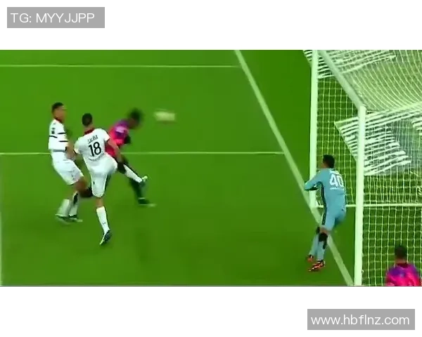 足球明星大积木创意拼图展现球场魅力与运动精神的完美结合