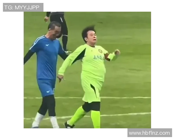 足球明星幽默回应采访问题现场大笑引发媒体热议