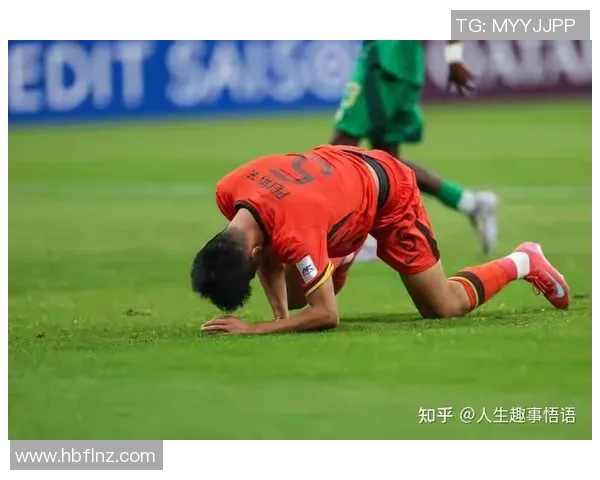 足球明星捂嘴说话视频引发热议背后的秘密与趣事揭秘 足球明星捂嘴说话视频引发热议背后的秘密与趣事揭秘