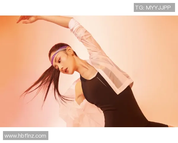 足球明星球场穿搭时尚解析引领潮流的运动风格与个性表达