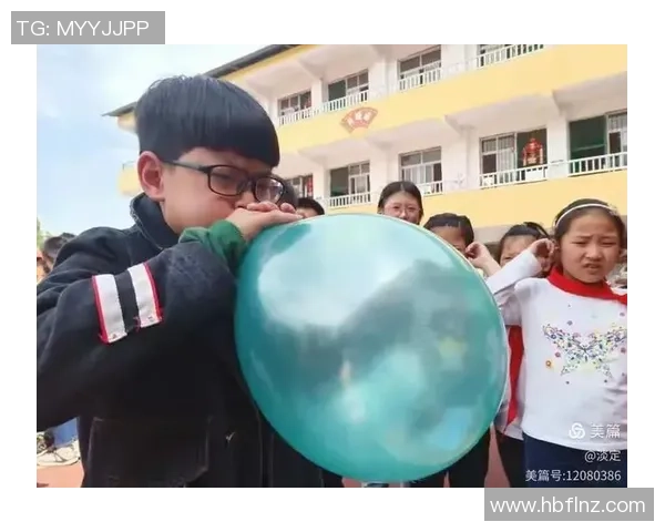 足球明星的奇趣时刻吹气球挑战赛引发热潮