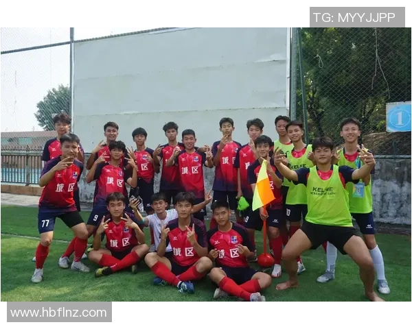 足球明星的成长之路:他们曾效力过的球队揭秘 足球明星的成长之路:他们曾效力过的球队揭秘