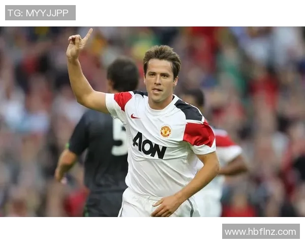 足球明星的魅力与成就全景解析及其对全球体育文化的影响